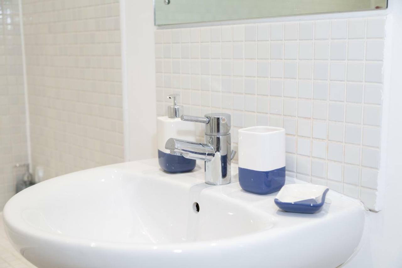 Serviced Apartment In Liverpool City Centre - Free Parking - Balcony - By Happy Days Exterior photo
